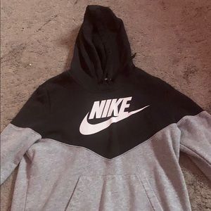 Pull-Over Nike Hoodie